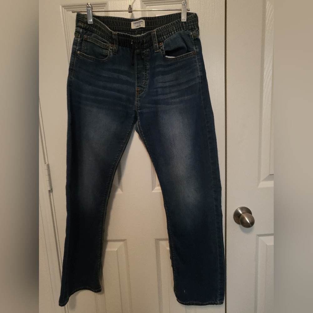 Denizen jeans from Levi’s 16R